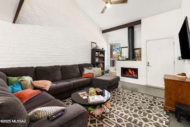 6-web-or-mls-4310 E Presidio Rd - MLS Im