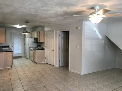 1340 Hancock St unit B, Tallahassee, FL 32304 - photo 2