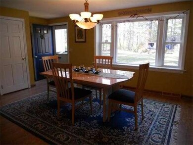 29 Woodhaven St, Carver, MA 02330 - photo 4