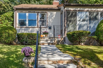 5 Manila St, Worcester, MA 01602 - photo 2