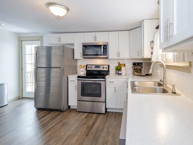 3513 Lowden St-112