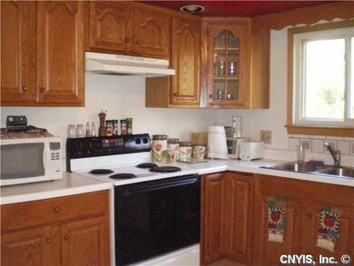 Kitchen **BRIGHT CHEERY KITCHEN**