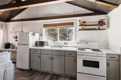 33401 Bluebird Ln, Arrowbear, CA 92341 - photo 6