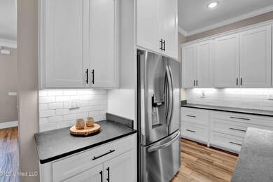 326 Fairview Trail, Byhalia, MS 38611 - photo 7