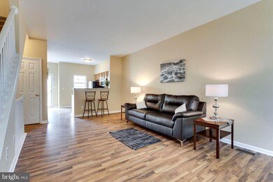 4106 Ashmere Cir, Dumfries, VA 22025 - photo 4