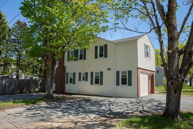 1519 Forest 21