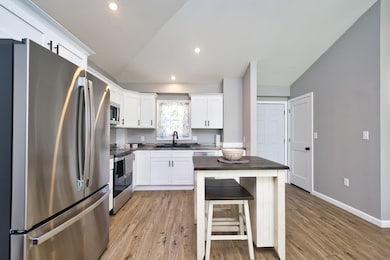 340 Vale St, Fall River, MA 02724 - photo 6