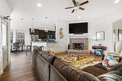 1405 Town Creek Cir, Weatherford, TX 76086 - photo 4