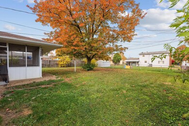 4-web-or-mls-1424-fahlander-dr-s
