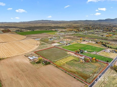 5600 W Beacon Light Rd, Eagle, ID 83616 - photo 2