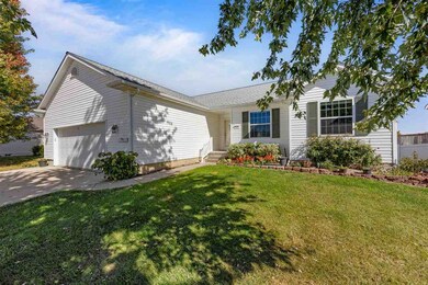 2211 Agate St, Marion, IA 52302 - photo 2