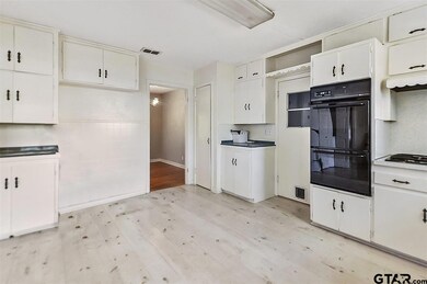 1004 1004 Guinn, Tyler, TX 75701 - photo 5