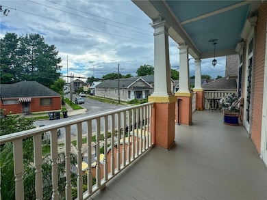 2931 Saint Philip St unit Upper, New Orleans, LA 70119 - photo 2