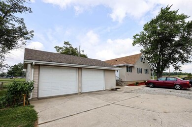 10420 Marion Center Rd, Hoagland, IN 46745 - photo 7