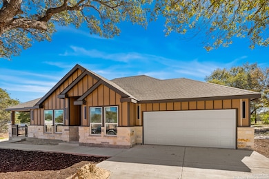 23102 Shady Forest Dr, Elmendorf, TX 78112 - photo 3