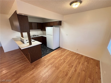 155 Westminster Way unit B, Henderson, NV 89015 - photo 6