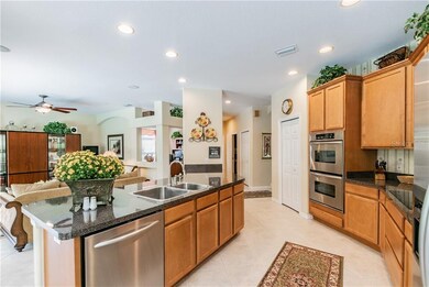 576 Lakewood Dr, Oldsmar, FL 34677 - photo 5