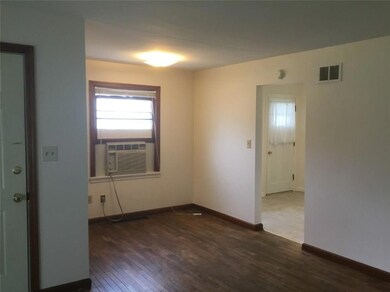 804 Tucker St, Plainfield, IN 46168 - photo 3