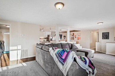 6601 Valentine Cir, Anchorage, AK 99507 - photo 5