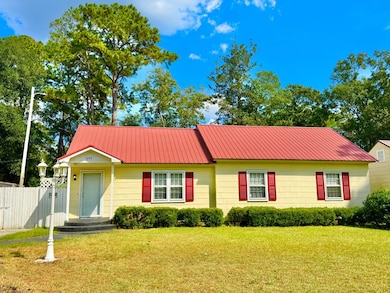 1159 6th St SW, Moultrie, GA 31768 - photo 2