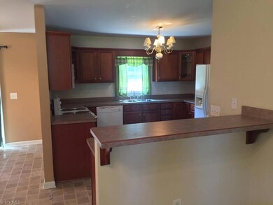 522 Skycrest Country Rd, Asheboro, NC 27205 - photo 7