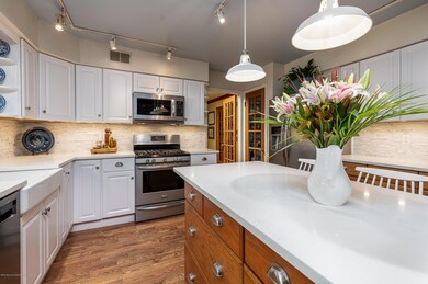 431 Frank Applegate Rd-24
