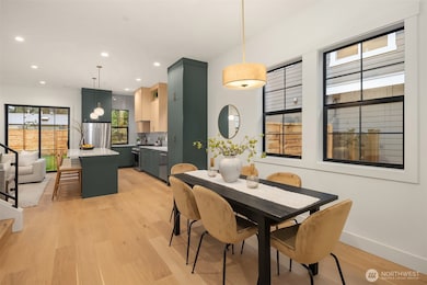 891 166th Ave NE, Bellevue, WA 98008 - photo 3