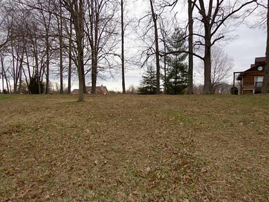 921 E Santee Dr, Greensburg, IN 47240 - photo 6