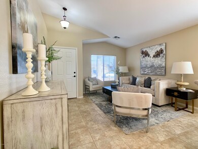 Living room/dining room