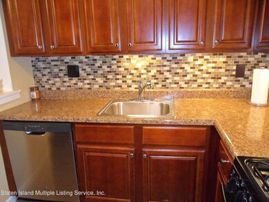 27 Katan Loop unit A, Staten Island, NY 10308 - photo 7