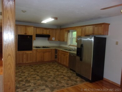 606 Elmwood Dr, Cleveland, OK 74020 - photo 7