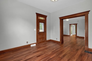 459 E Kossuth St, Columbus, OH 43206 - photo 3