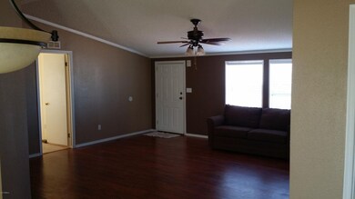 living area picture 1