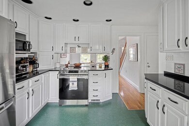 75 Cherry St, West Newton, MA 02465 - photo 3