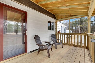 6-web-or-mls-121WhitehouseCrossing-48