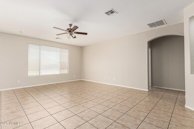 2313 W Carter Rd, Phoenix, AZ 85041 - photo 2