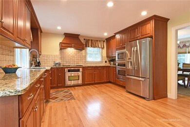 709 Division Rd, East Greenwich, RI 02818 - photo 7