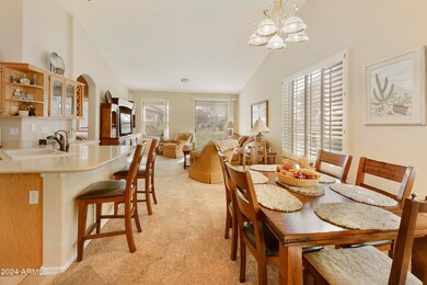 Kitchen Breakfast bar/eating area