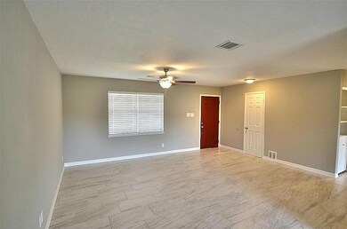 13934 Hollypark Dr, Houston, TX 77015 - photo 5