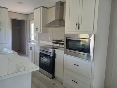 18406 Stanaford Rd, Danese, WV 25831 - photo 4