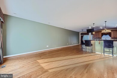 24 Box Cir, Essex, MD 21221 - photo 3