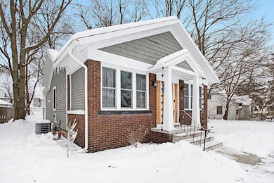 810 N Saint Louis Blvd, South Bend, IN 46617 - photo 3