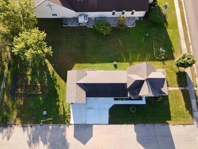 701 Douglas Ave, Henning, MN 56551 - photo 5