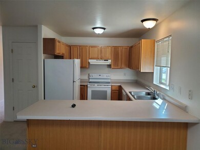Kitchen and Kitchen Eating Bar.