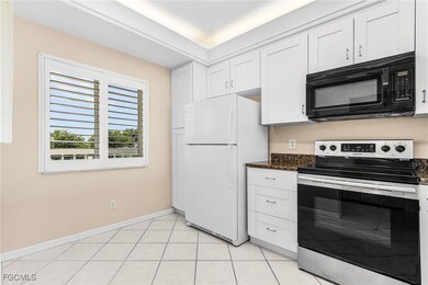 Glen Abbey At Golfview unit 307 - MUIRFIELD, Fort Myers, FL 33919 - photo 5