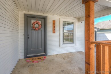 517 E 6th St, Claremore, OK 74017 - photo 6