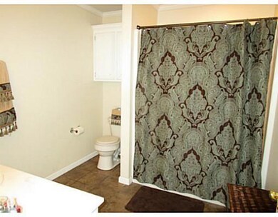 Bathroom 2.