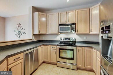 2536 Running Wolf Trail, Odenton, MD 21113 - photo 6