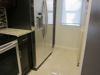 18800 Egret Bay Blvd unit 609, Houston, TX 77058 - photo 7