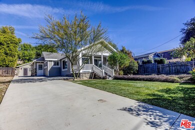 Front house & long driveway